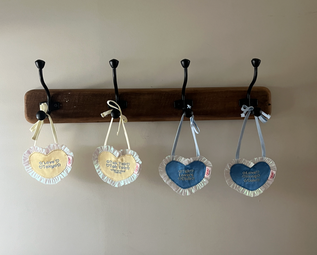 tak!tak!tak!tak!｜heart series_ love bib 愛心蕾絲圍兜（可繡字）