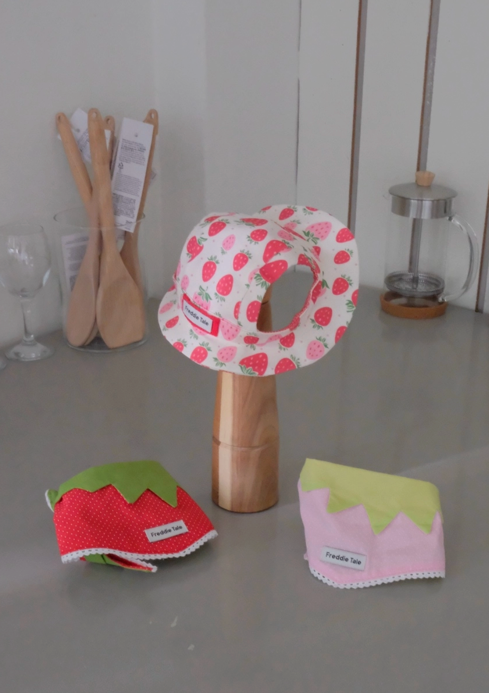 FreddieTale｜Strawberry Bucket Hat 草莓漁夫帽