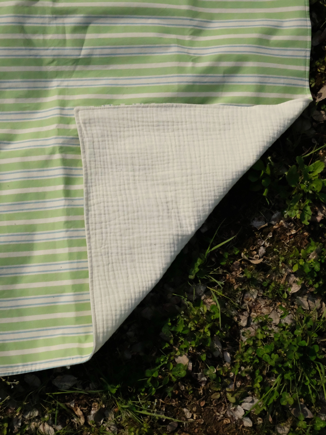 FreddieTale｜Striped blanket 條紋小毯子（2色）