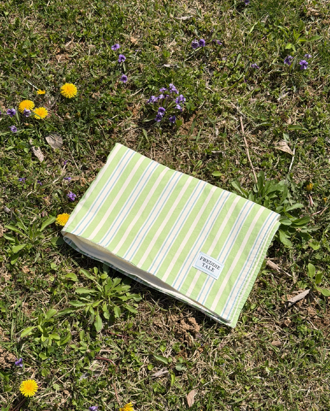 FreddieTale｜Striped blanket 條紋小毯子（2色）