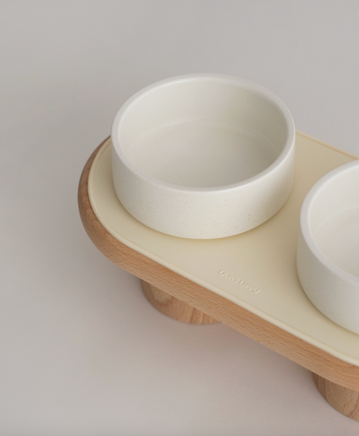 OURSLIPPU｜Dumbo Table 寵物雙碗餐桌組（3色）