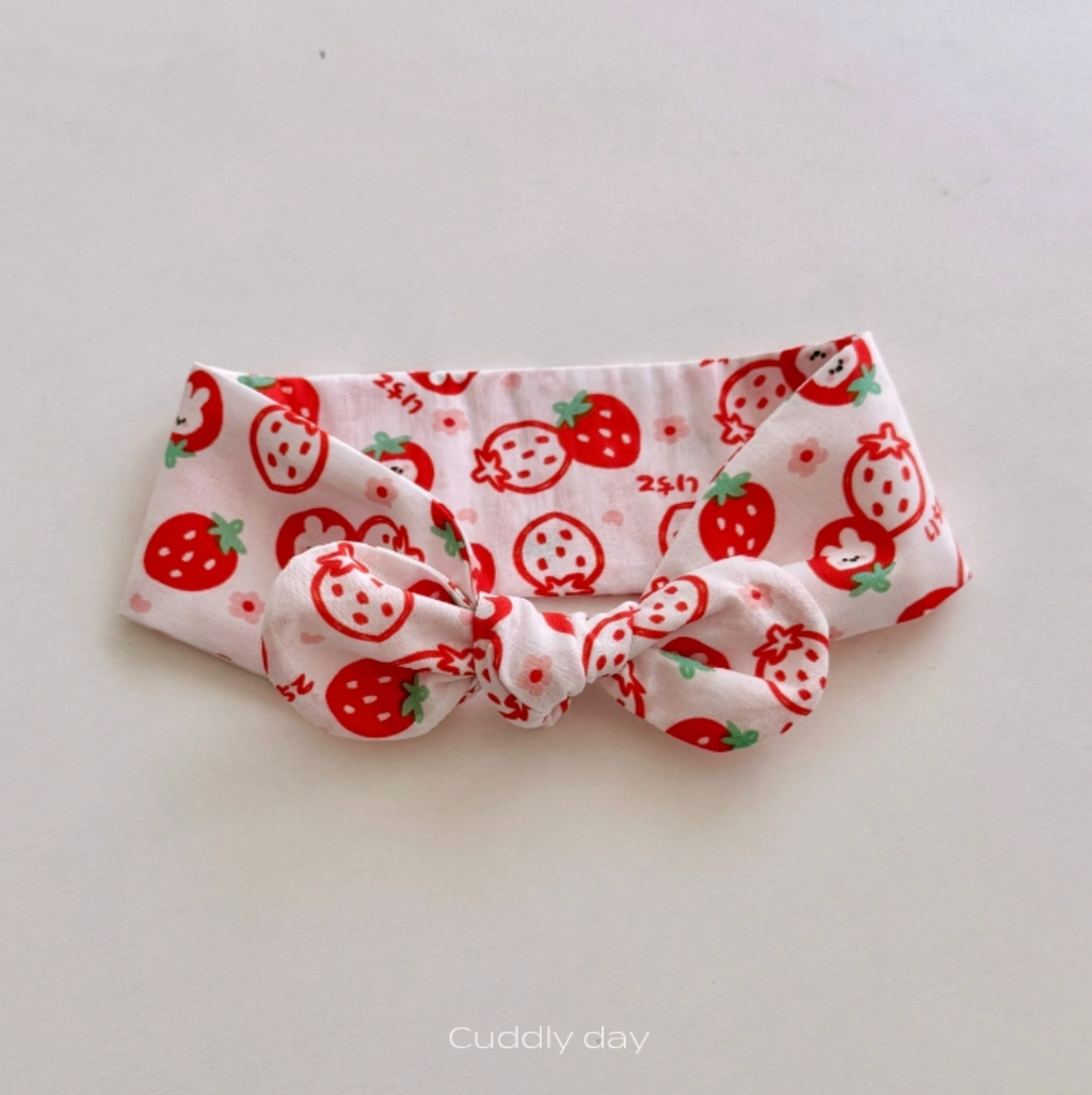cuddlyday｜草莓派對（涼感圍巾）