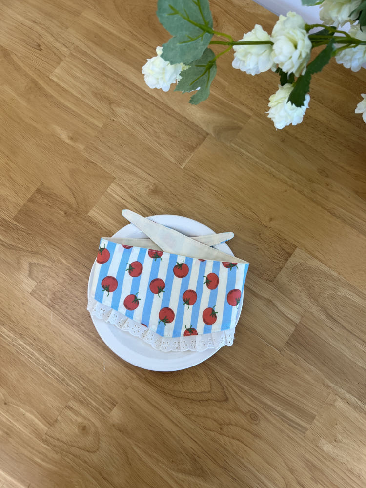 代購｜番茄蕾絲三角領巾