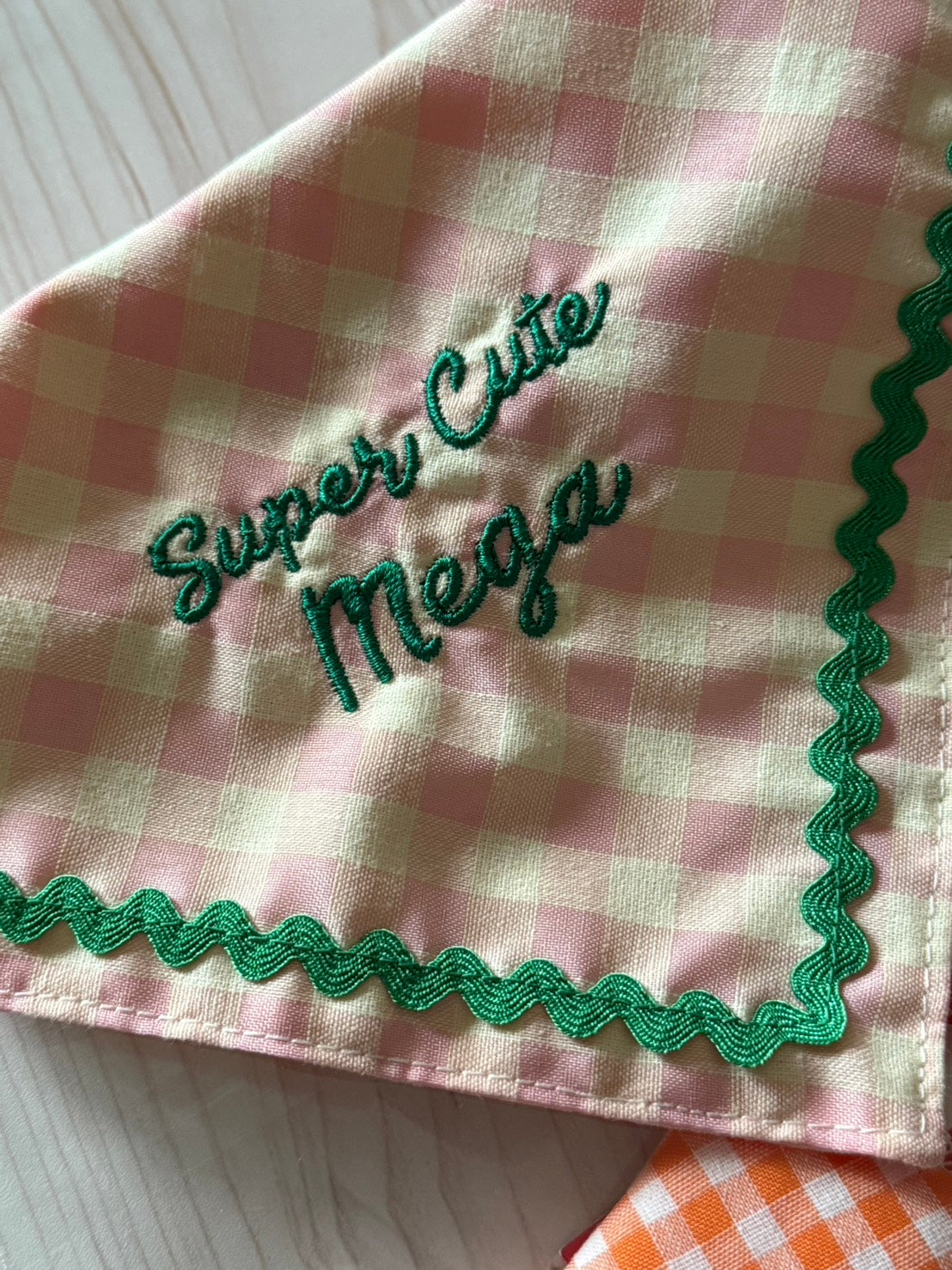 代購｜泰國小眾手工刺繡領巾-Drop3